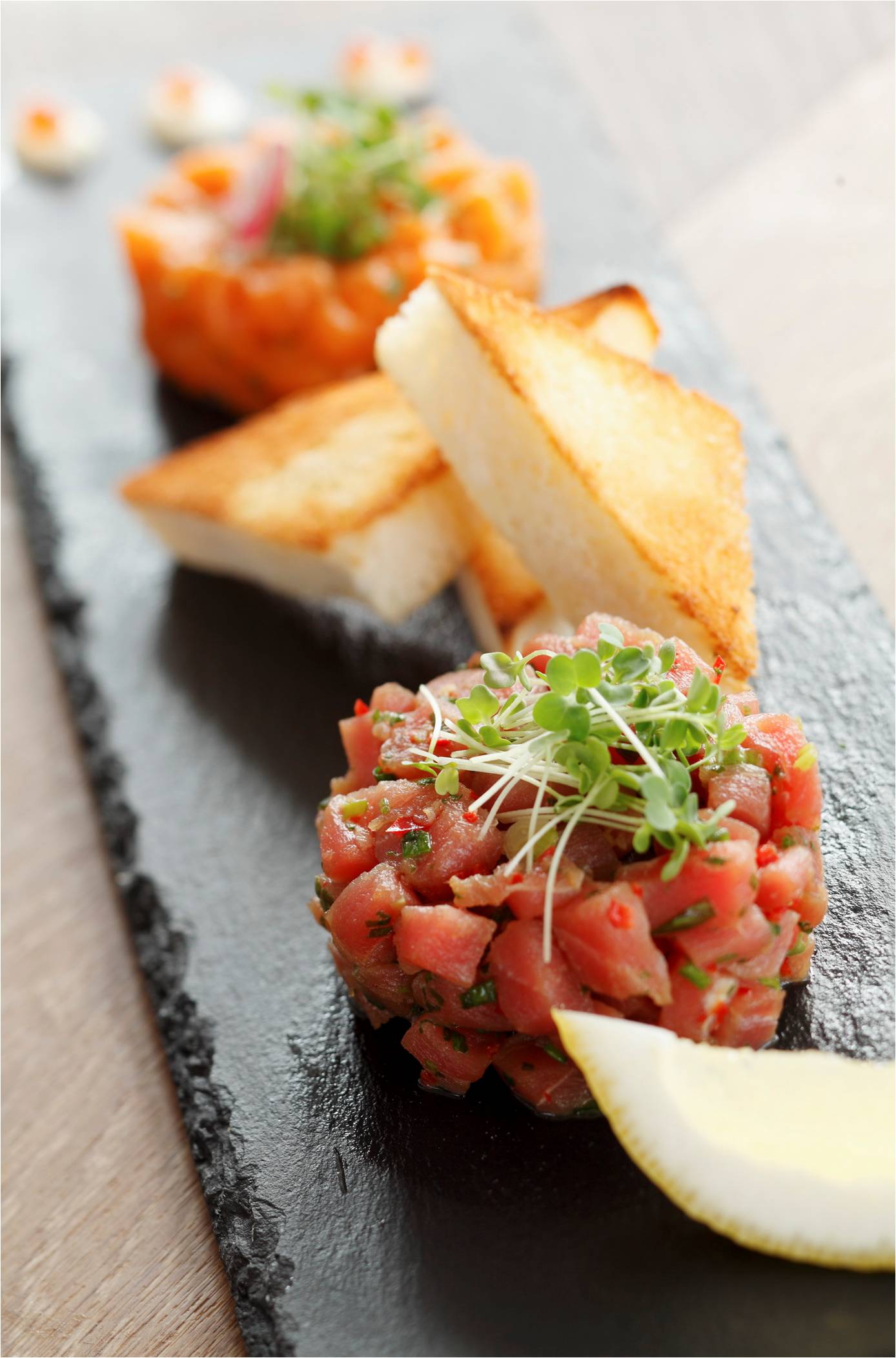 Coast Beach Club & Bistro Samui - Tuna & Lime tartar